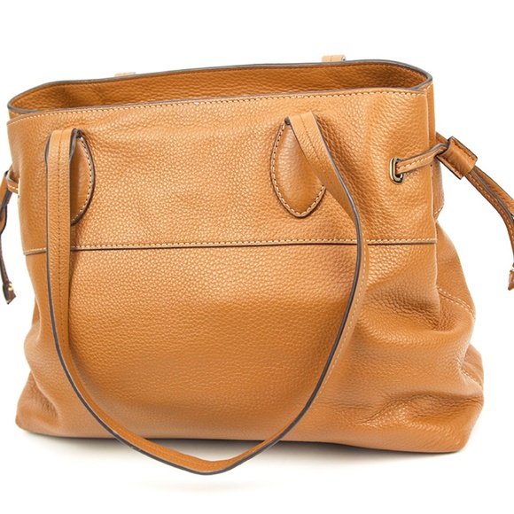 Michael Kors Mae Large EW Drawstring Tote - Picture 5 of 8